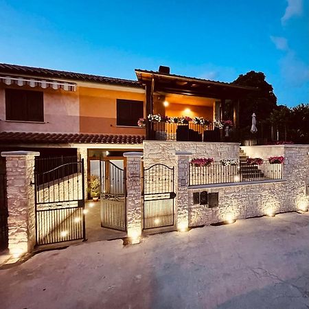 Affittacamere Residenza Montedoro Норча Екстериор снимка